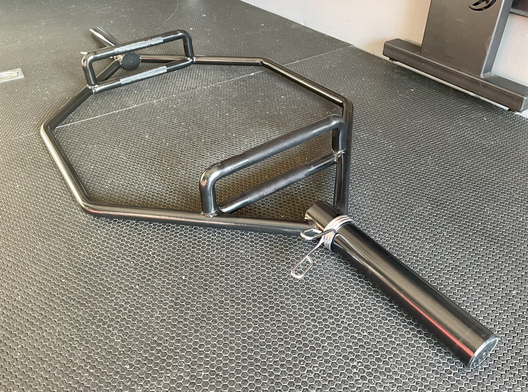IFAST Trap Bar With 90LBs Bumper Plates - Image 4